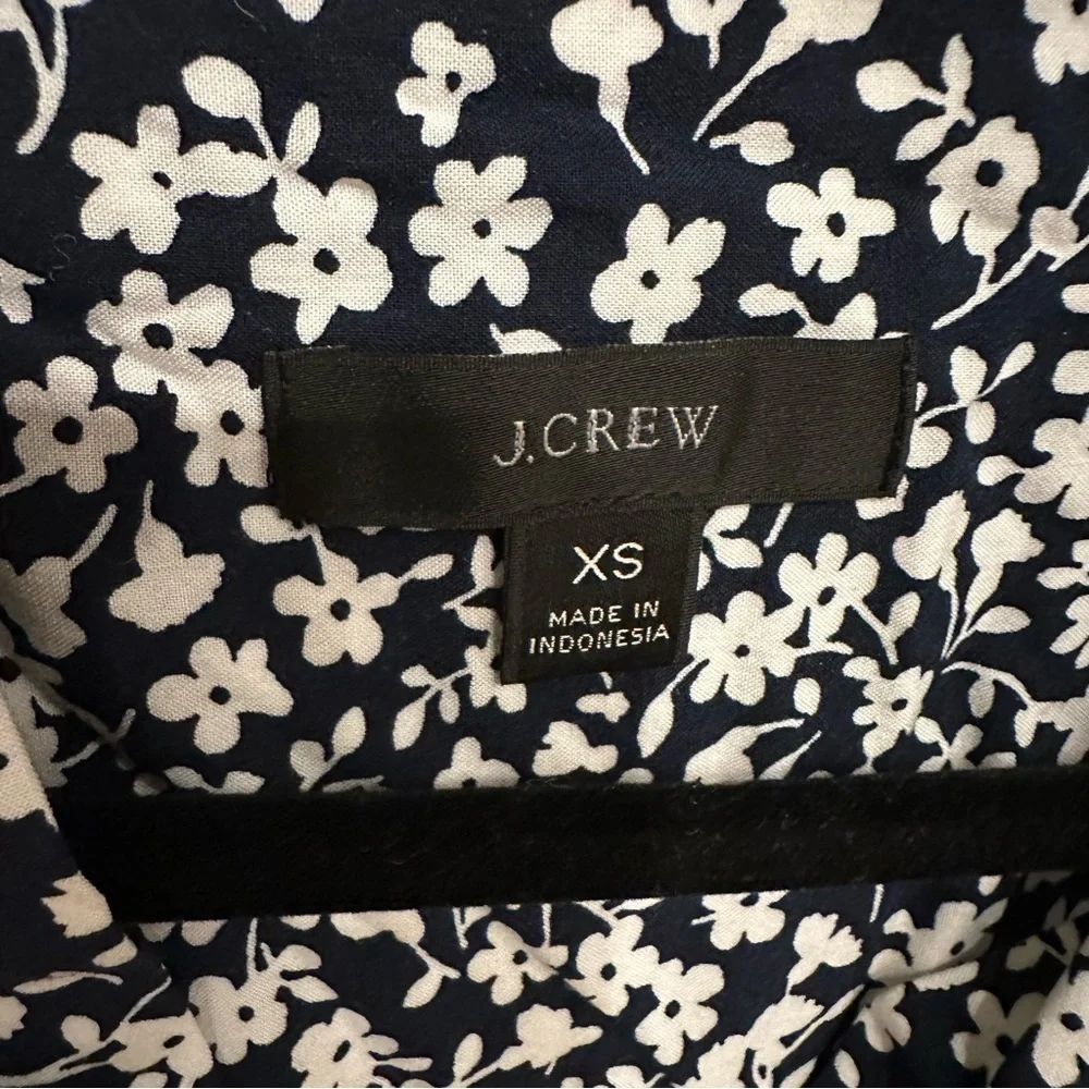 J.Crew Womens Navy White Floral Pullover Tunic Top Blouse Short Sleeve XS AO547‎